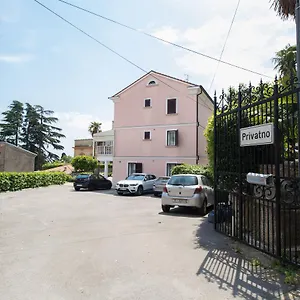 https://apartments-sonja-opatija.primorje-gorskikotar.com